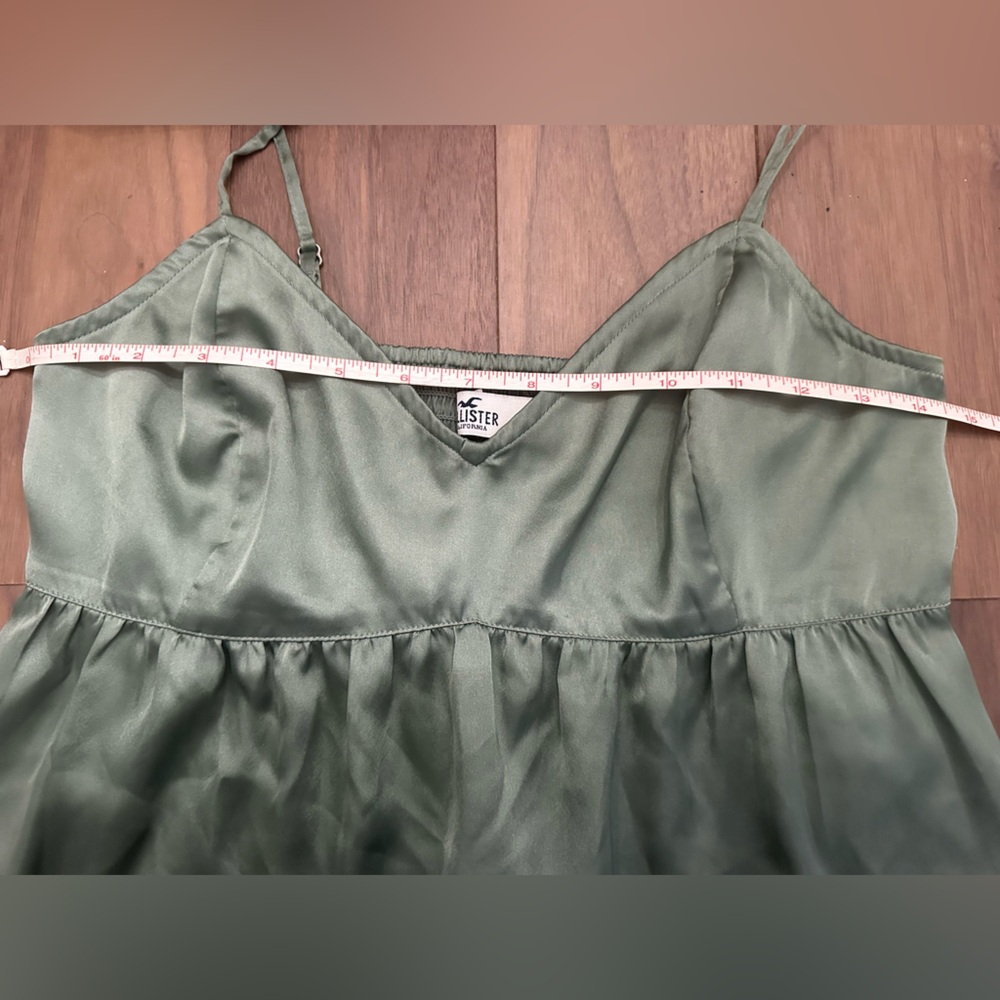 Hollister Sage Green Satin Top - Picture 5 of 7